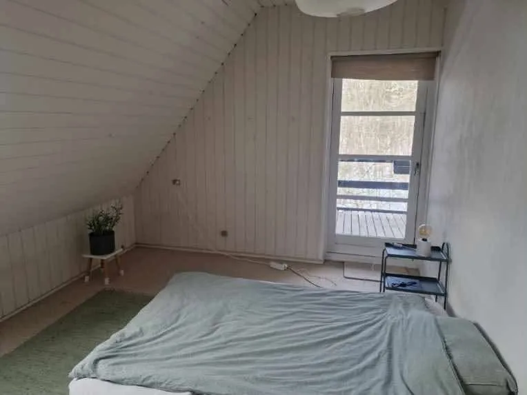 Soveværelse renoveret i Silkeborg-området — før